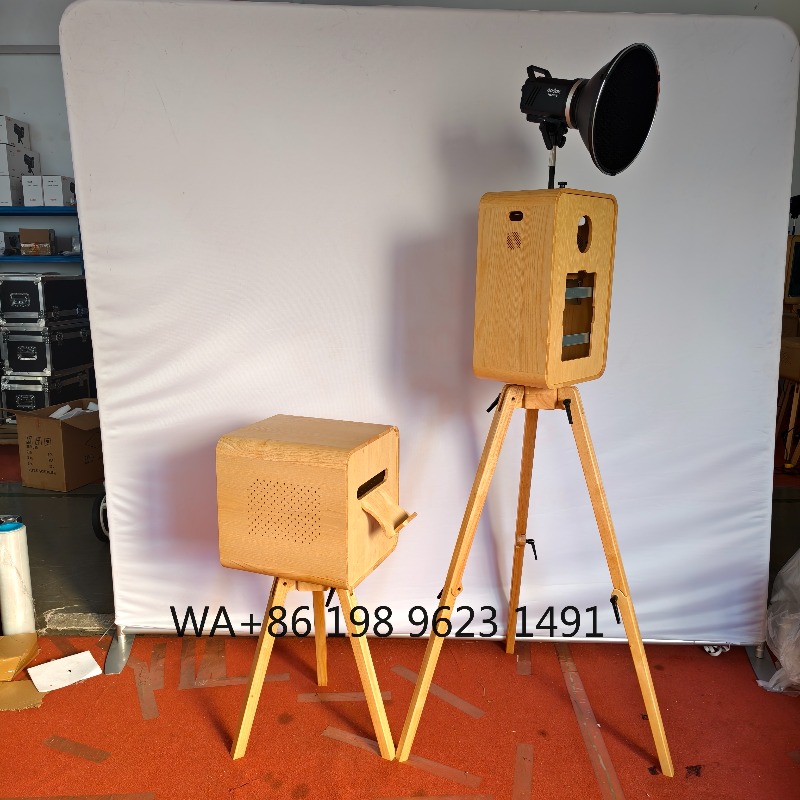 Photomaton rétro en bois avec  - Photography Wedding avis et prix